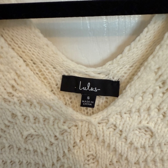 Lulu’s Sweater - Picture 3 of 4